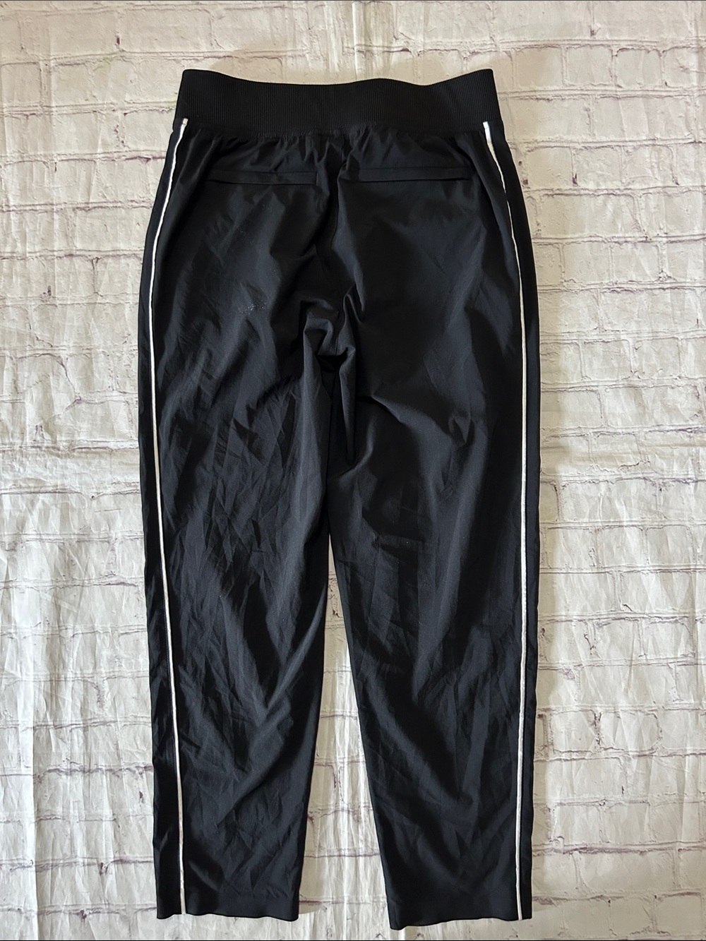 Athleta Brooklyn Piping Ankle Pant Black w/ White Piping Size 0P Petite - Picture 7 of 7
